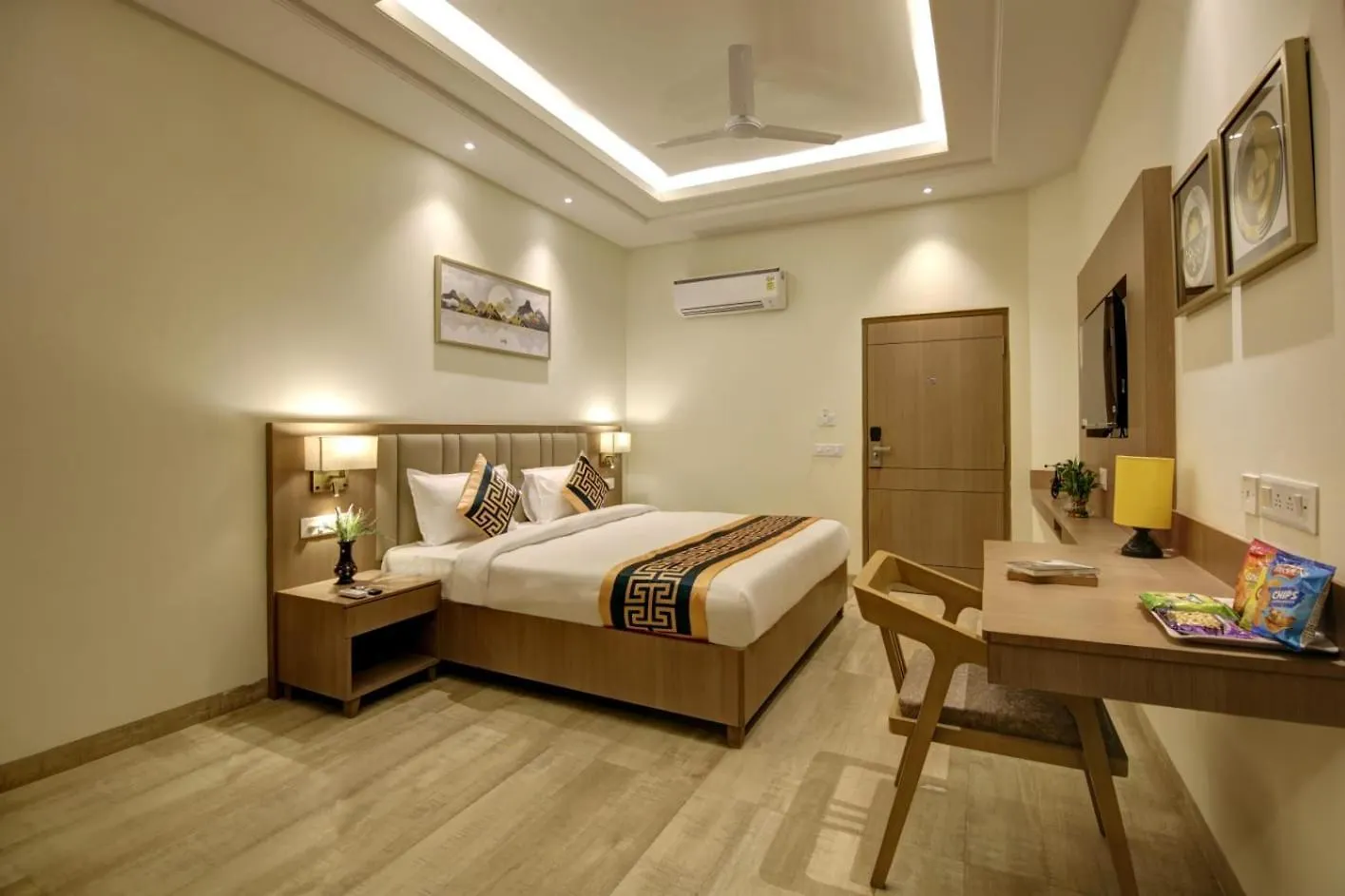 ****  King Delhi Airport Hotel New Delhi India